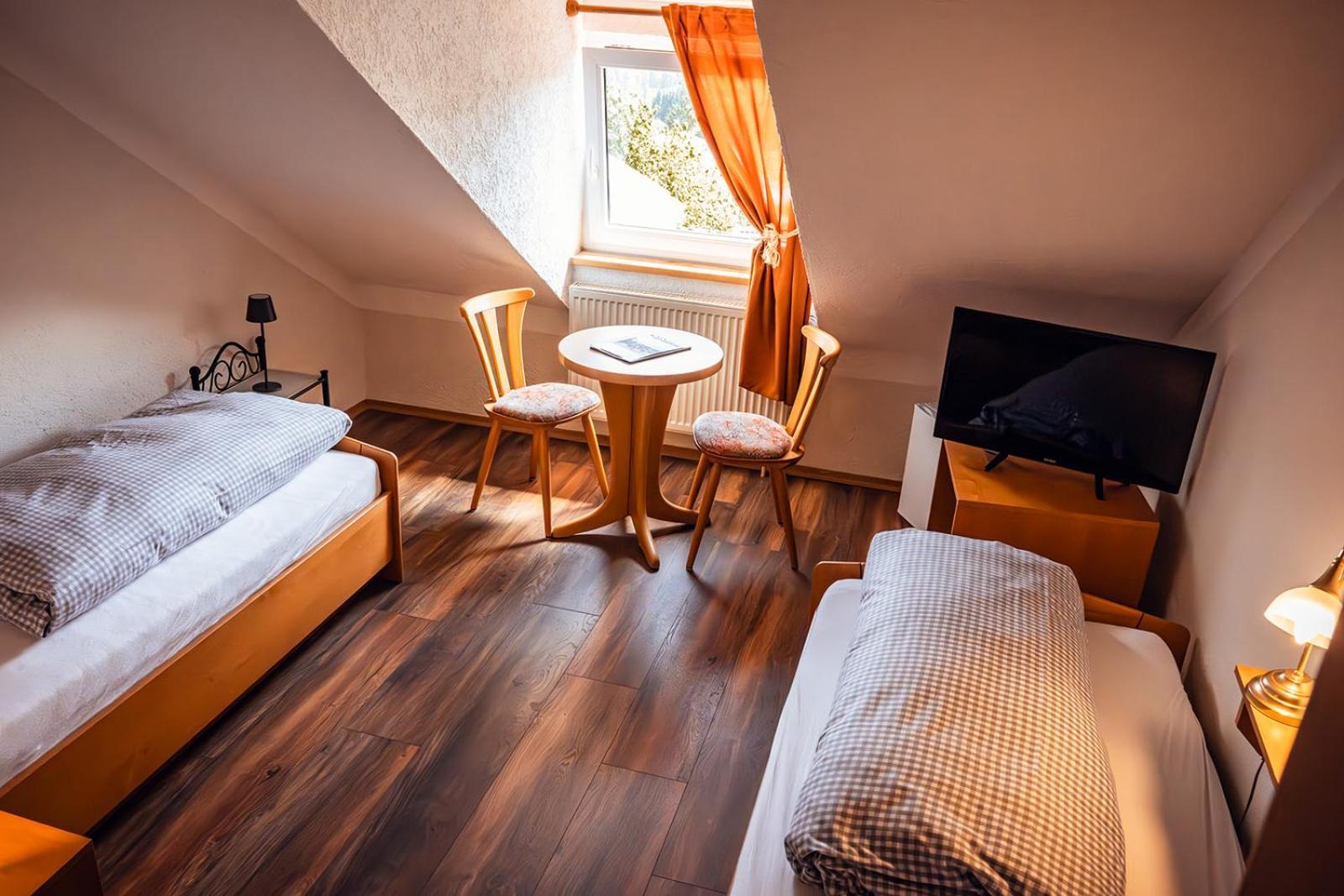 Landhotel Zum Matthiasl Bischofsreut Exterior foto